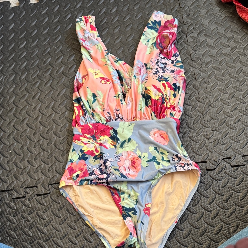 Anthropologie Allihop One Piece Floral Swimsuit GUC